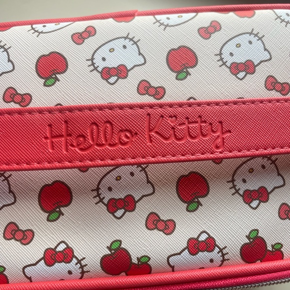 Sanrio Hello Kitty Red Pink and White Cosmetic Bag - Picture 4 of 6